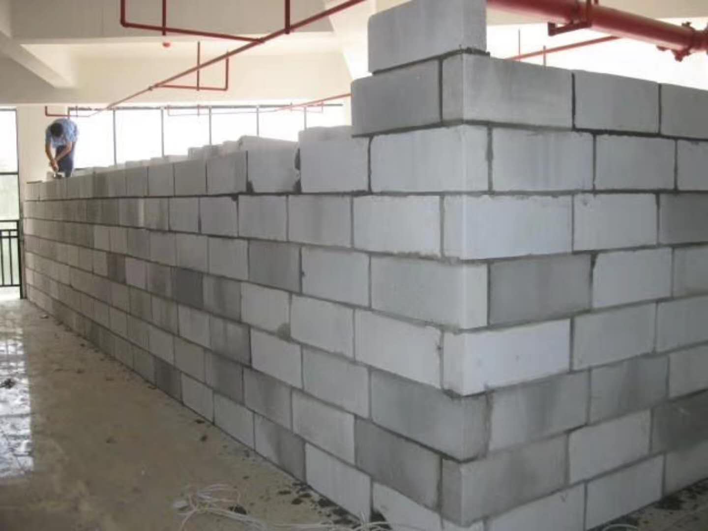 永嘉蒸压加气混凝土砌块承重墙静力和抗震性能的研究